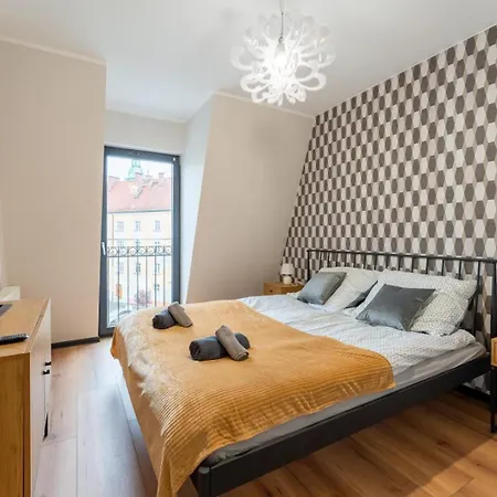Apartment Przy Baszcie - Z Prywatnym Parkingiem W Centrum - By Spaceapart *
