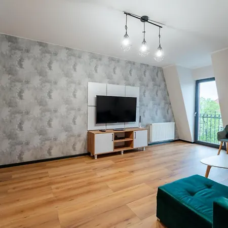 Appartement Przy Baszcie - Z Prywatnym Parkingiem W Centrum - By Spaceapart Jelenia Góra