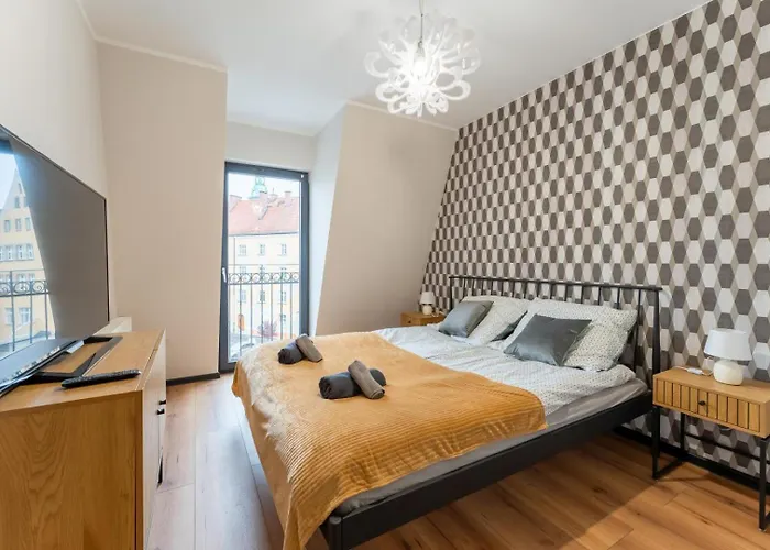 Διαμέρισμα Przy Baszcie - Z Prywatnym Parkingiem W Centrum - By Spaceapart *