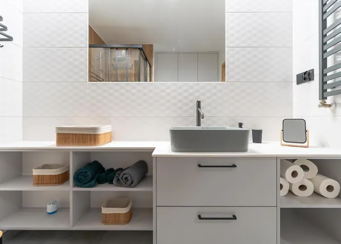 Przy Baszcie - Z Prywatnym Parkingiem W Centrum - By Spaceapart Jelenia Góra